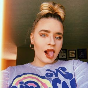 Meet your Posher, Ashleigh